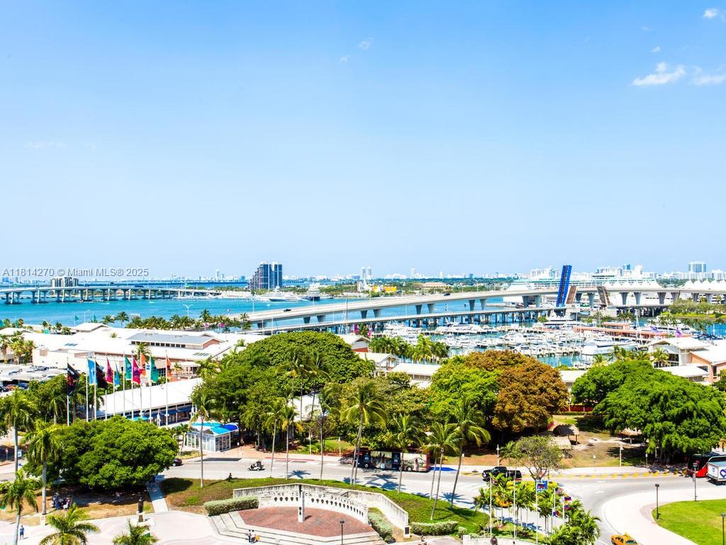 244 Biscayne Blvd #1002, Miami FL 33132