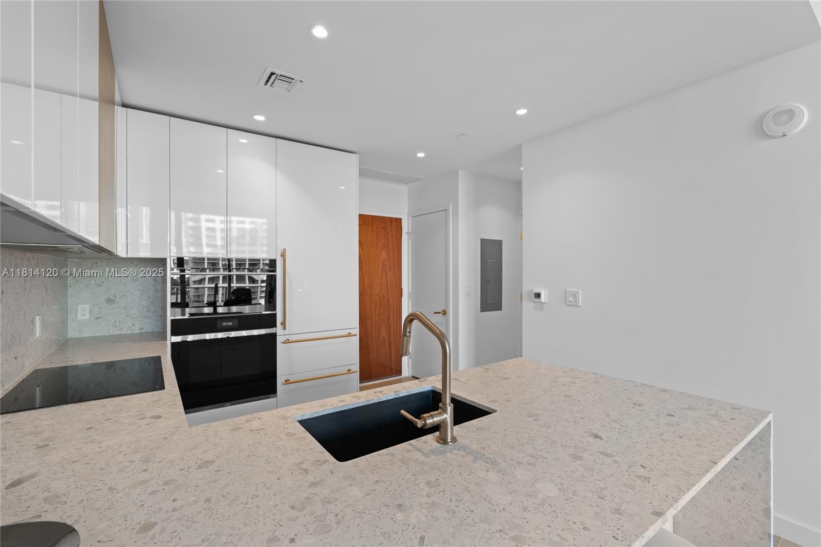 Property photo # 7