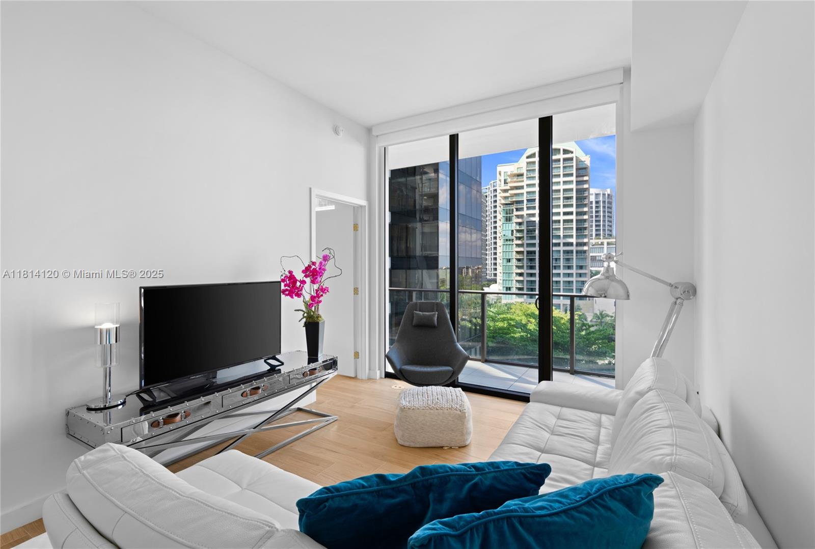 Property photo # 9