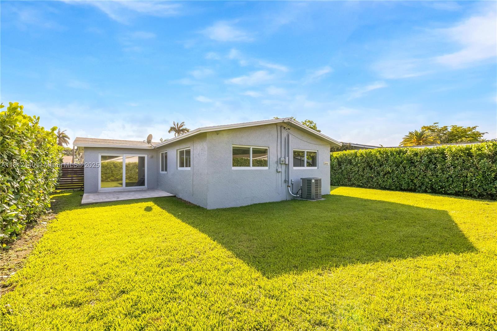 2111 NE 14th Ct, Hollywood, Florida image 12