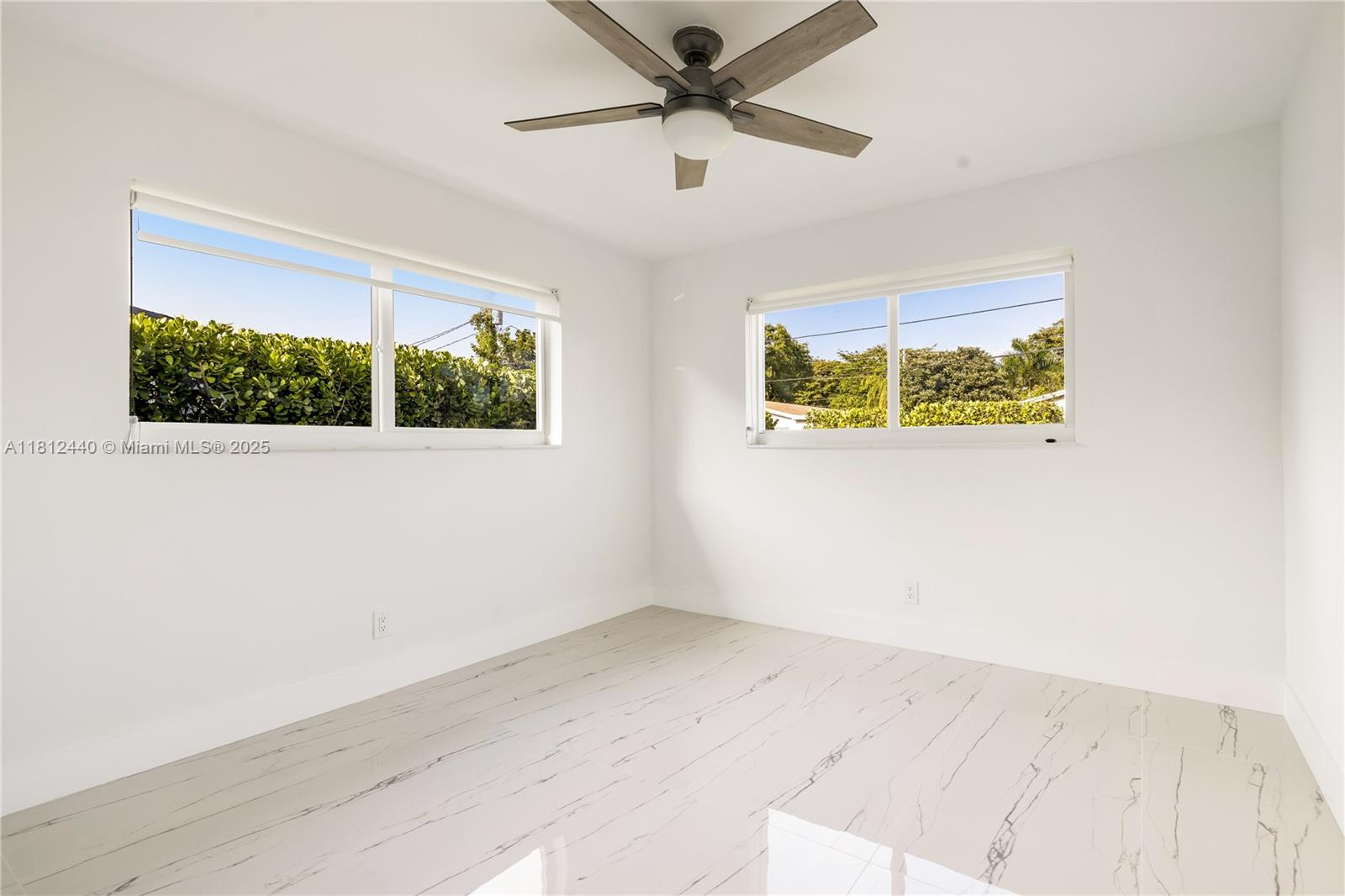 2111 NE 14th Ct, Hollywood, Florida image 27