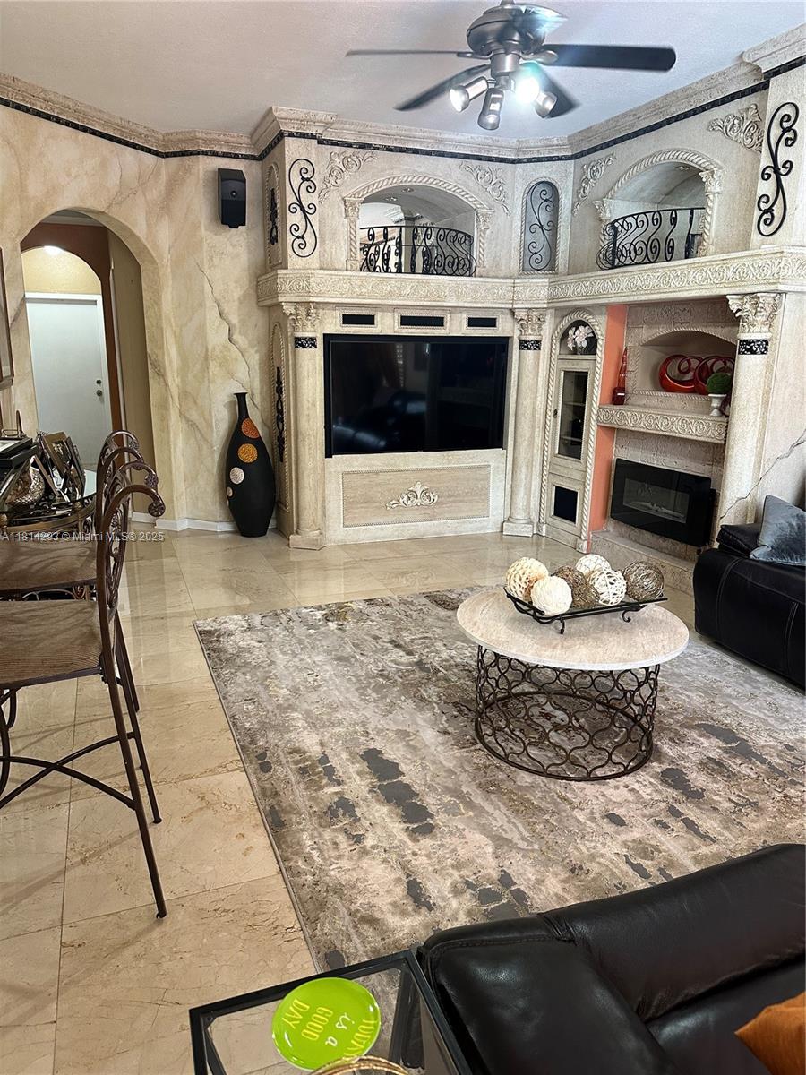 5320 SW 130th Ter, Miramar, Florida image 10