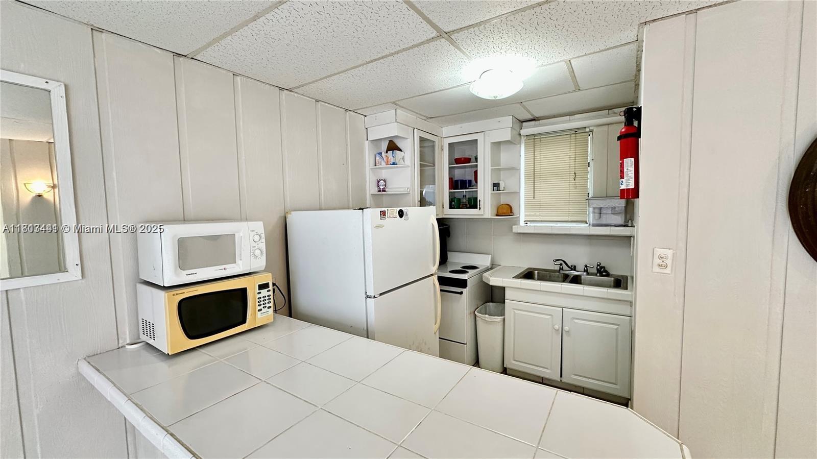 10538 NE 4th Ave, Miami Shores, Florida image 19