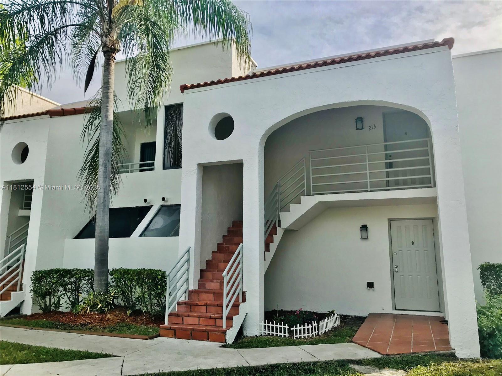 3564 Magellan Cir #213-1, Aventura, Florida image 1