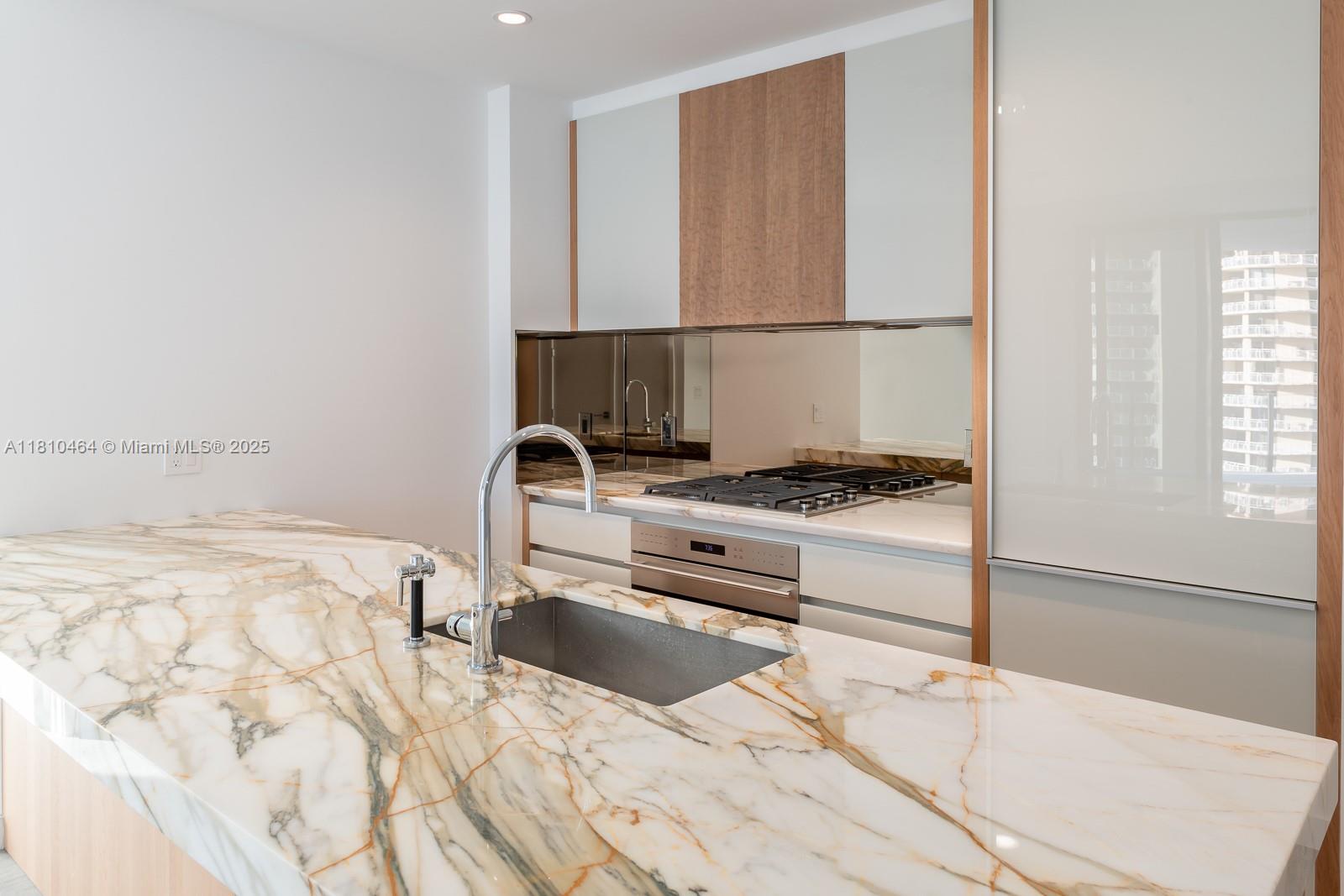 2831 S Bayshore Dr #1701, Miami FL 33133