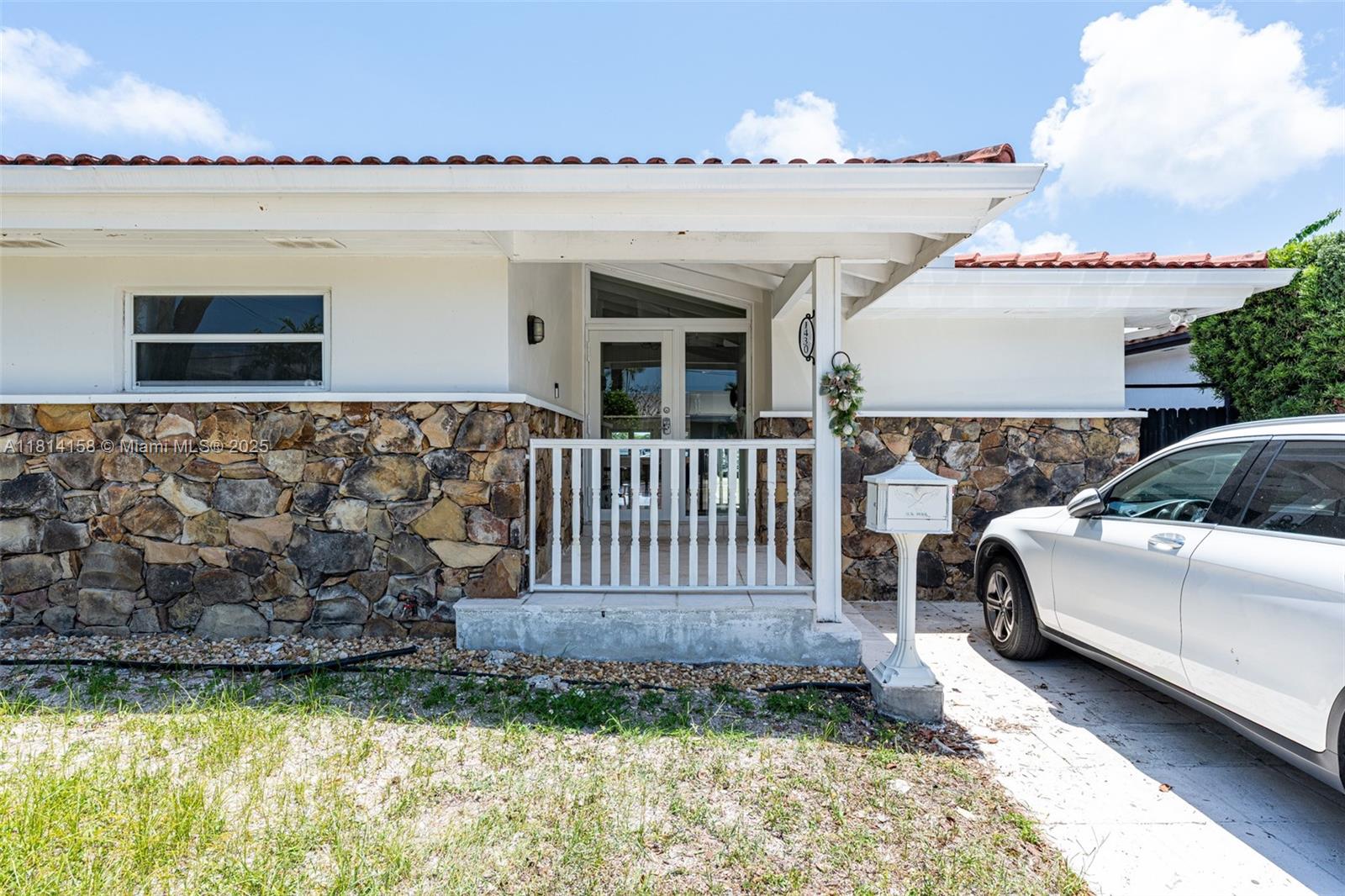 Property photo # 1