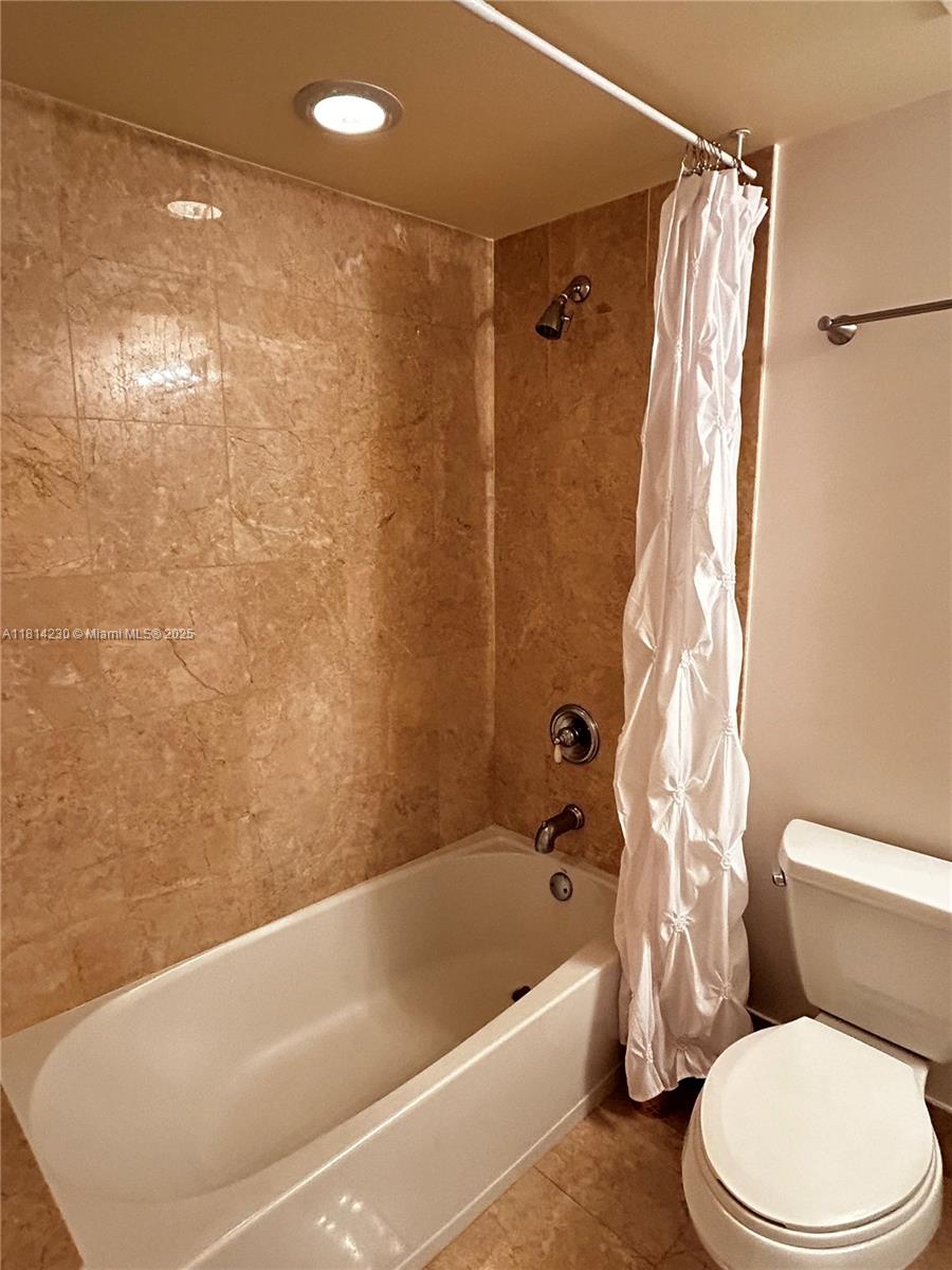 2001 N Ocean Blvd #701, Fort Lauderdale, Florida image 18