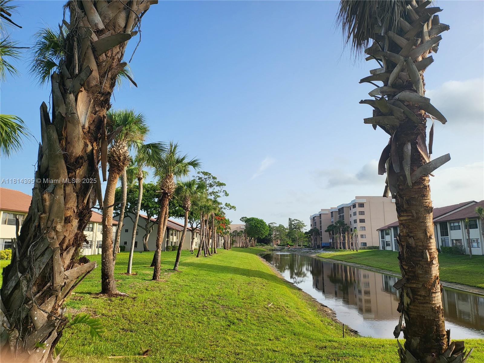 4820 W Lucerne Lakes Blvd W #305, Lake Worth, Florida image 12