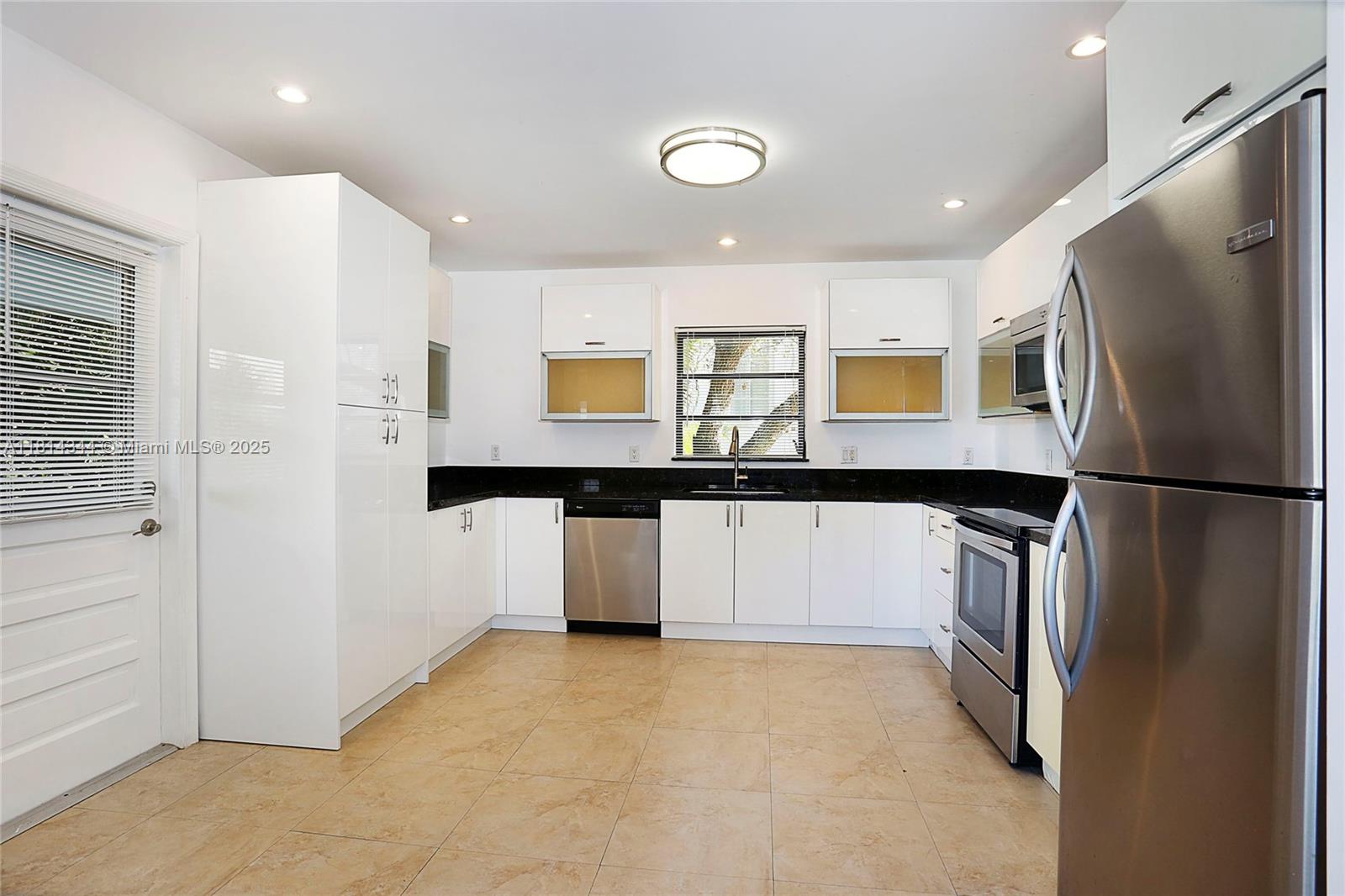 Property photo # 3