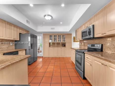 915 Country Club Prado, Coral Gables, Florida image 16