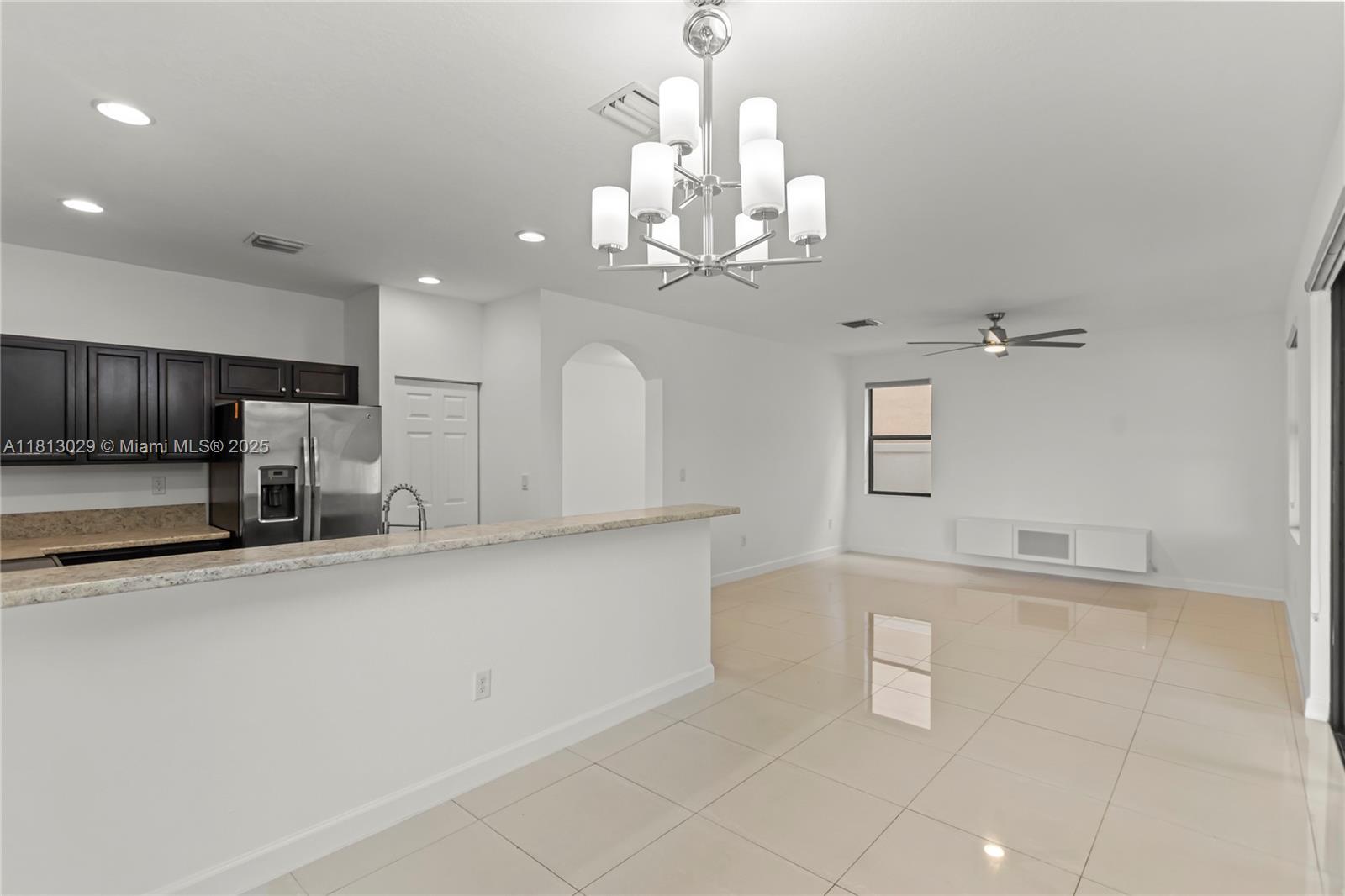 3502 W 86th Ter, Hialeah, Florida image 12