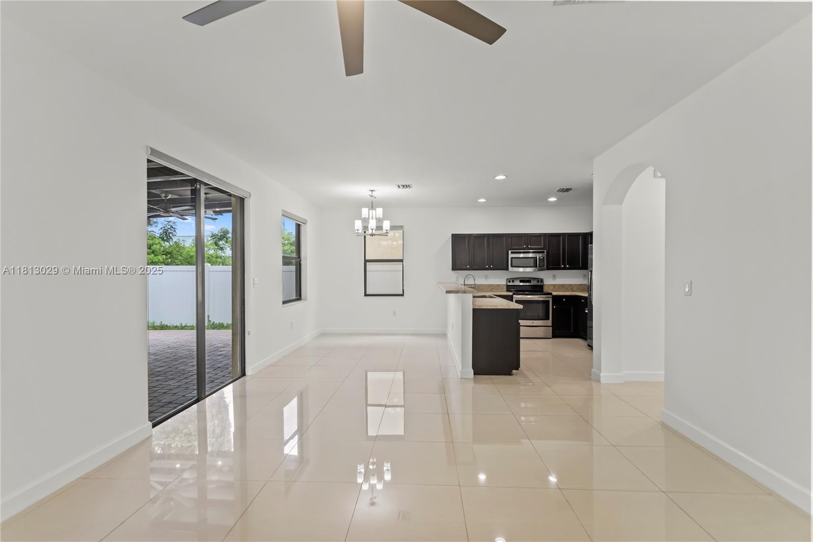 3502 W 86th Ter, Hialeah, Florida image 15