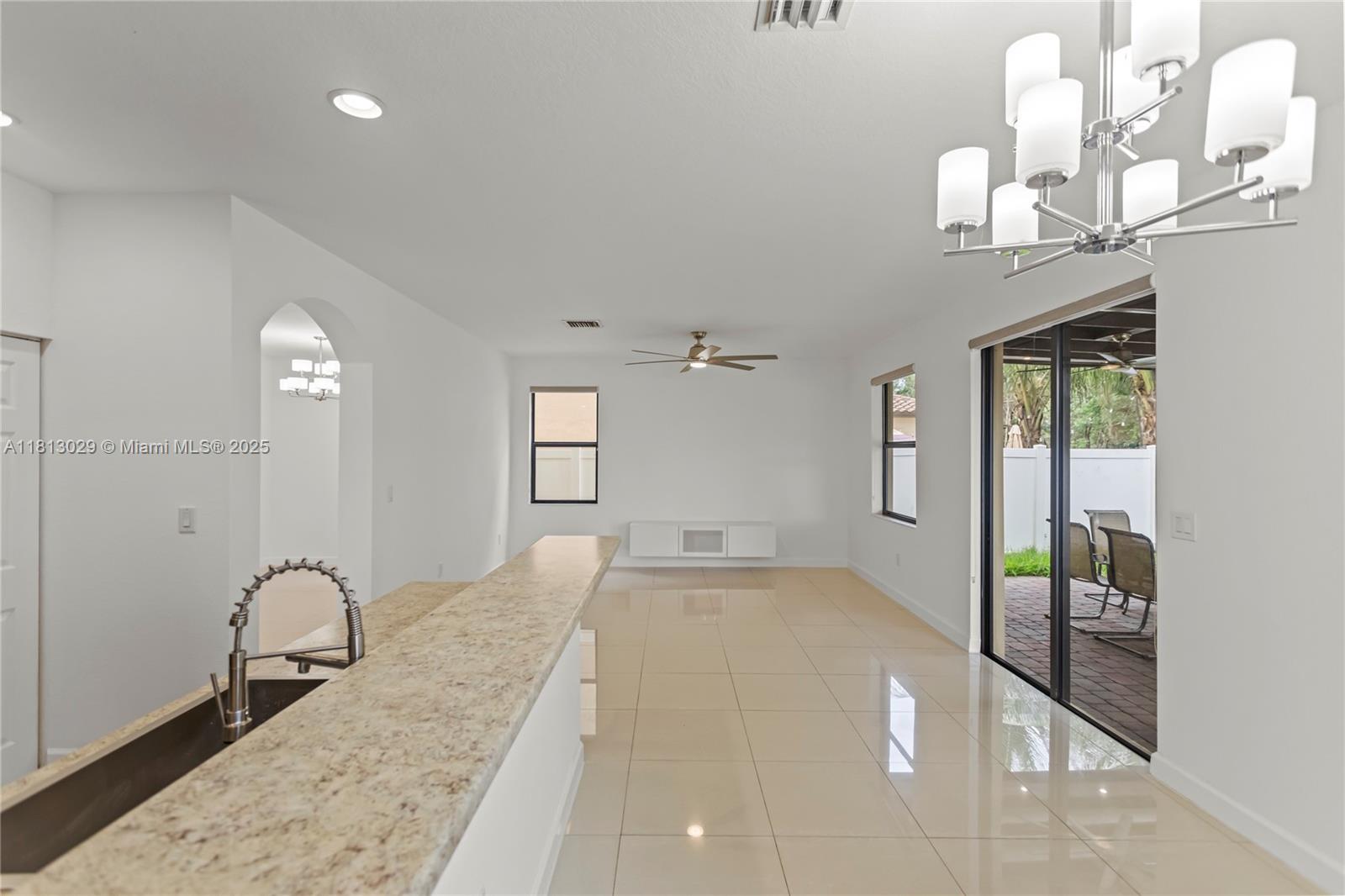 3502 W 86th Ter, Hialeah, Florida image 26