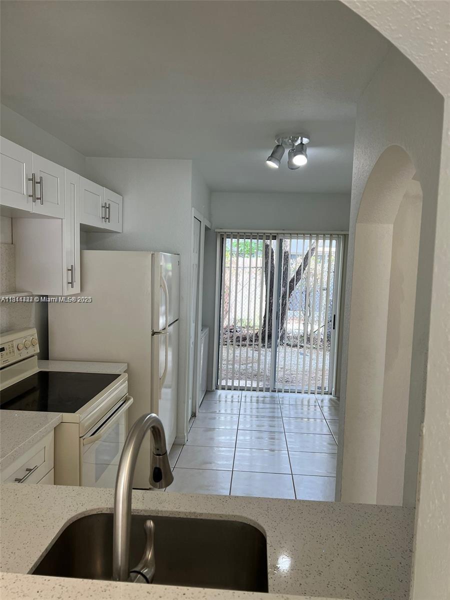 Property photo # 0