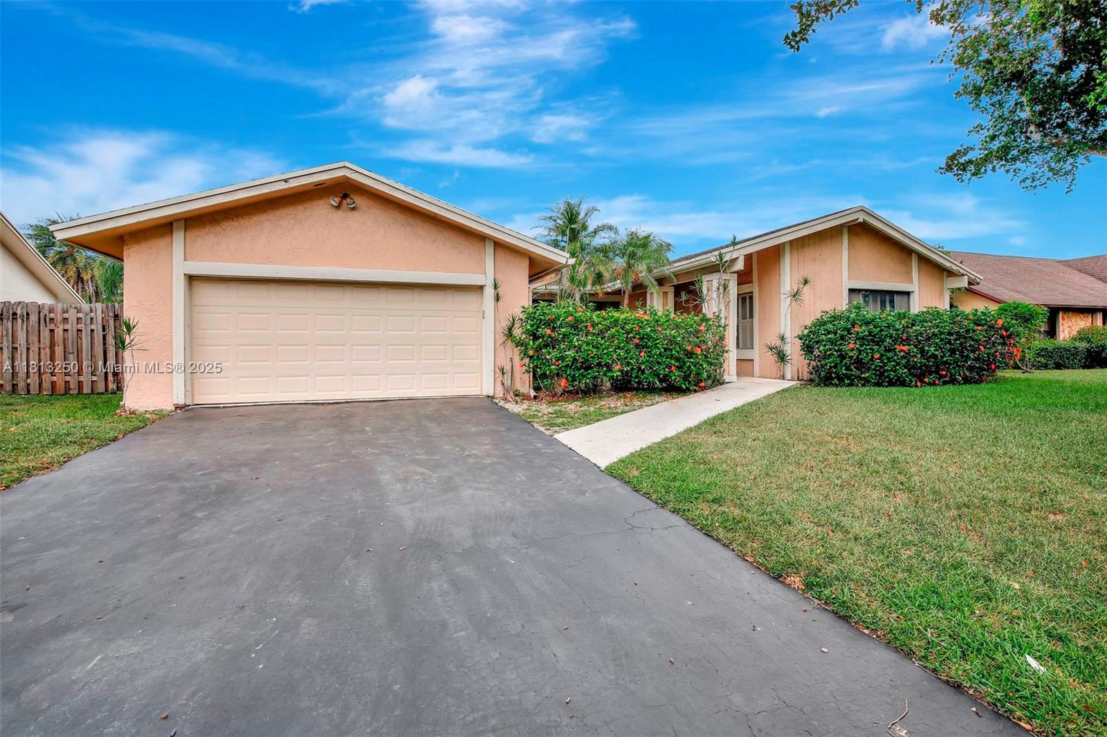 1360 NW 94th Ave, Plantation, Florida image 1