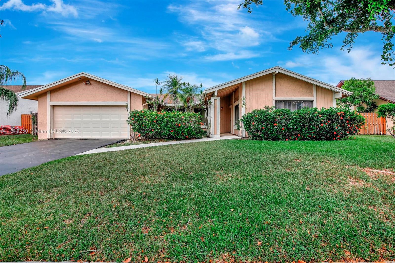1360 NW 94th Ave, Plantation, Florida image 3