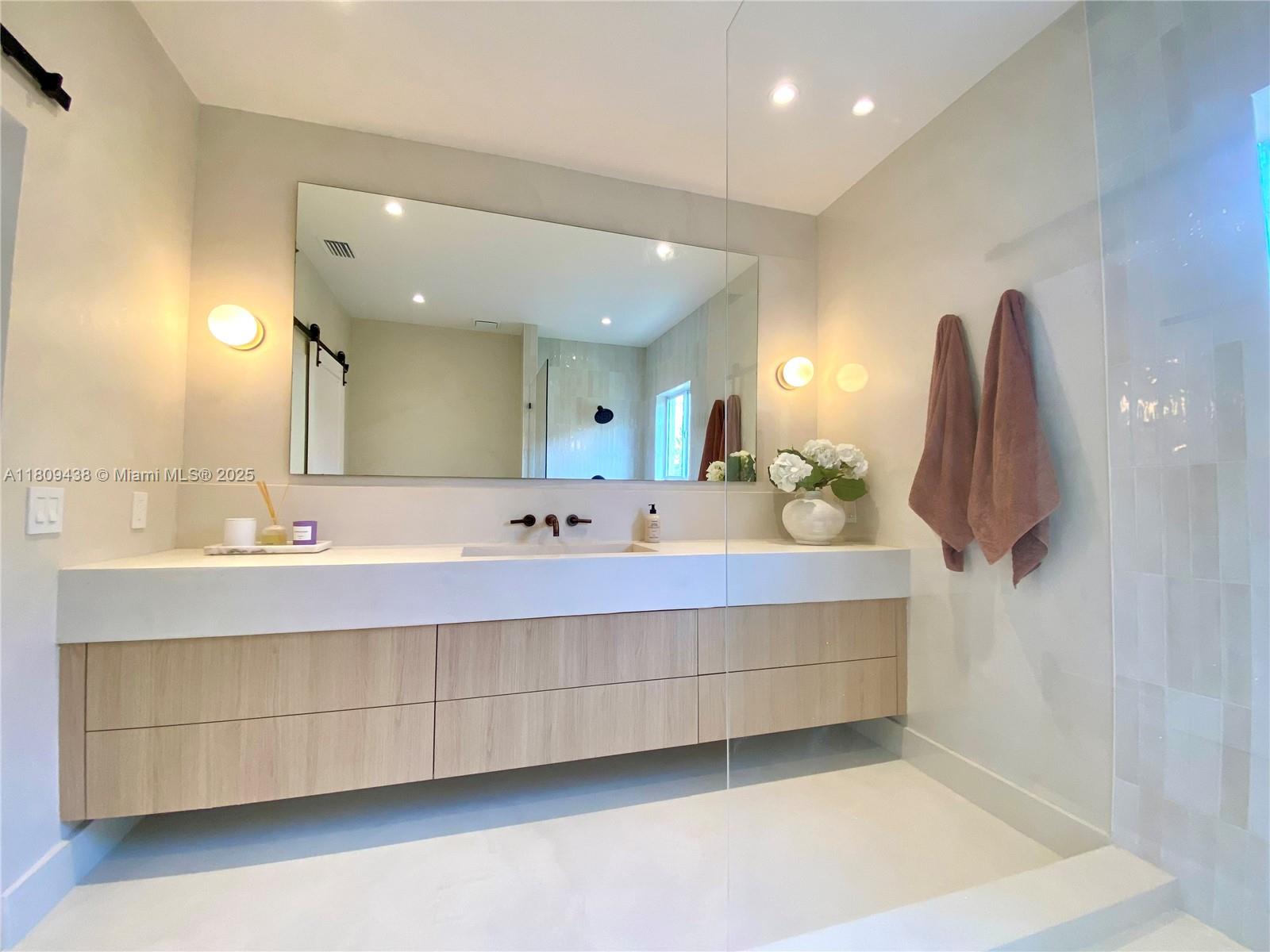 3146 Mcdonald St #3146, Miami, Florida image 39