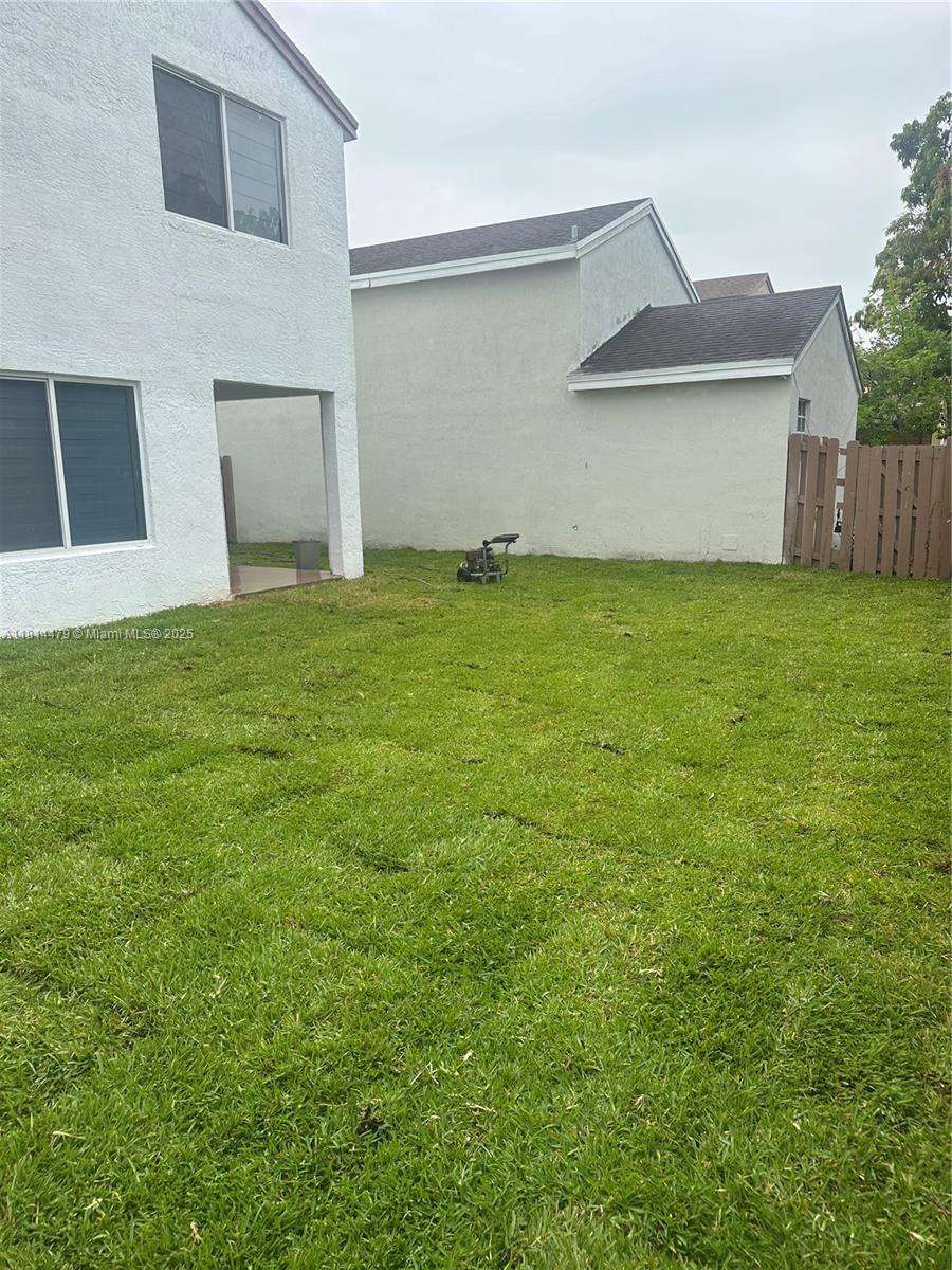 2771 W River Run Cir W, Miramar, Florida image 23