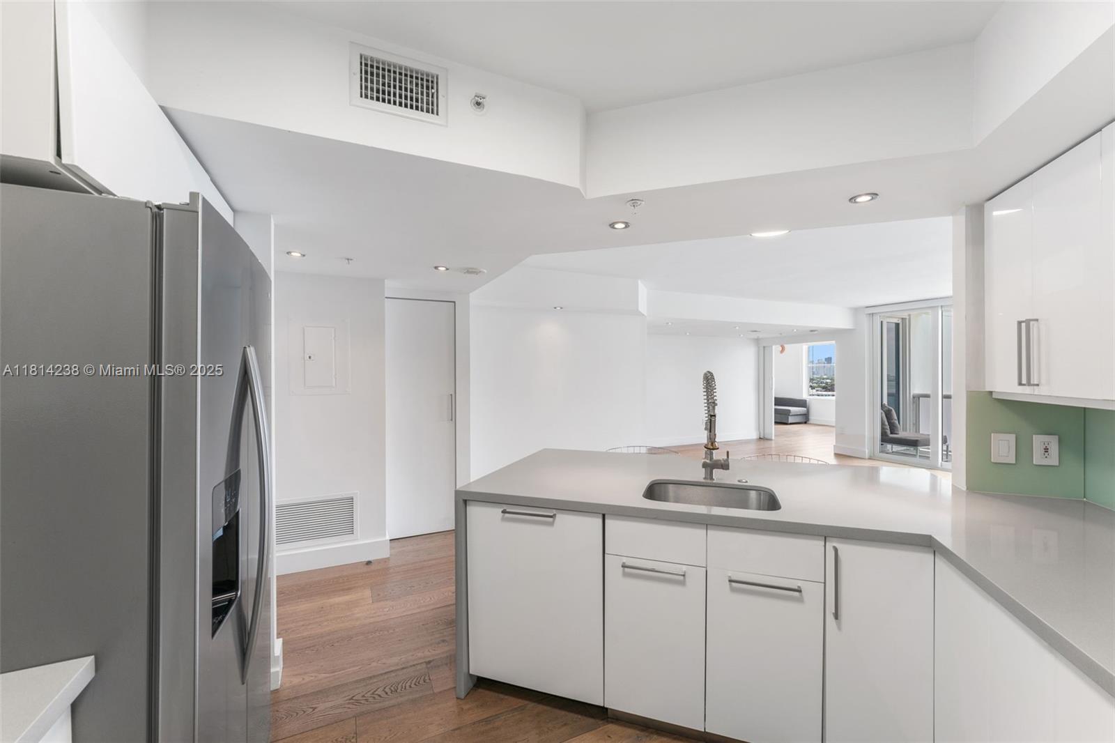 Property photo # 9