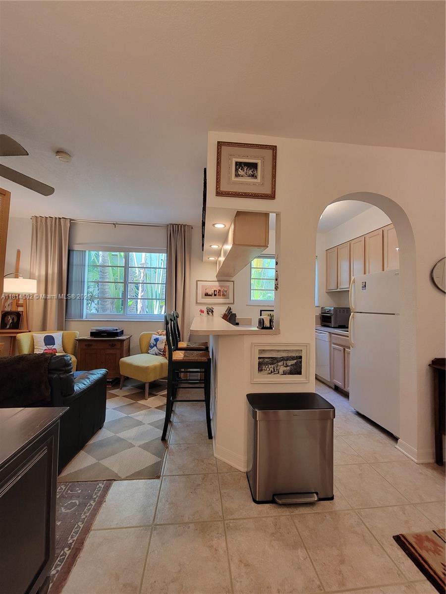 359 Meridian Ave #A103, Miami Beach, Florida image 5