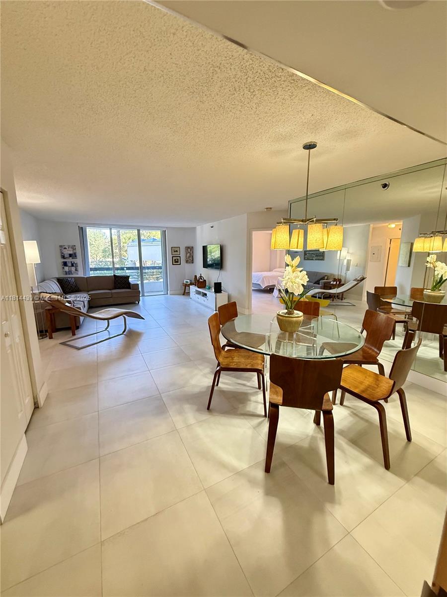 Residential, Aventura, Florida image 1