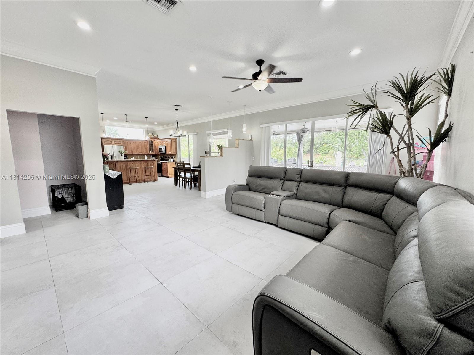1560 NW 103rd Ter, Coral Springs, Florida image 17