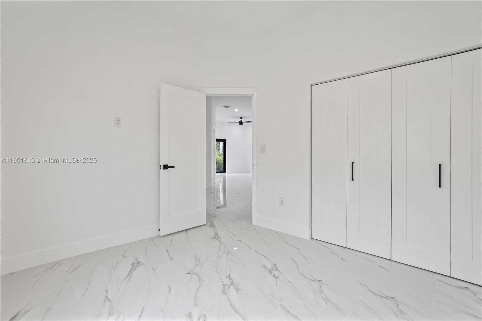 2536 NW 15th St, Fort Lauderdale, Florida image 10