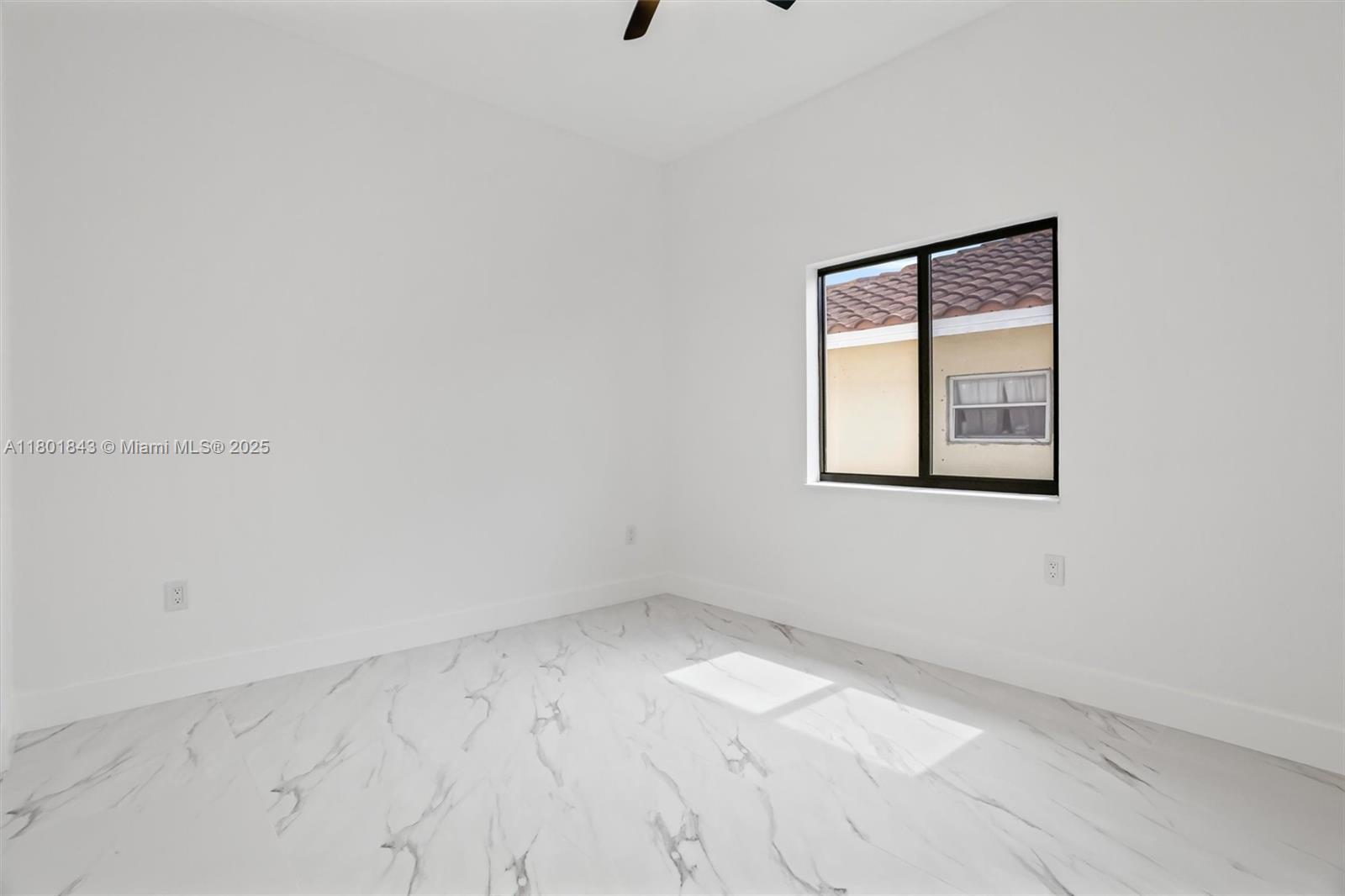 2536 NW 15th St, Fort Lauderdale, Florida image 9