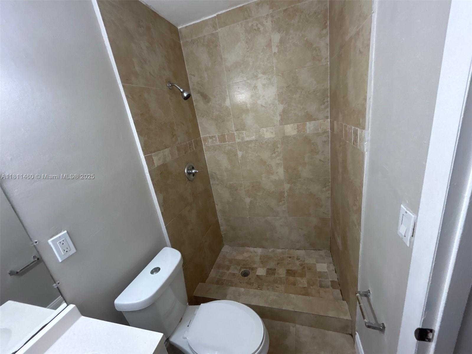 20130 NW 15th Ave, Miami Gardens, Florida image 14