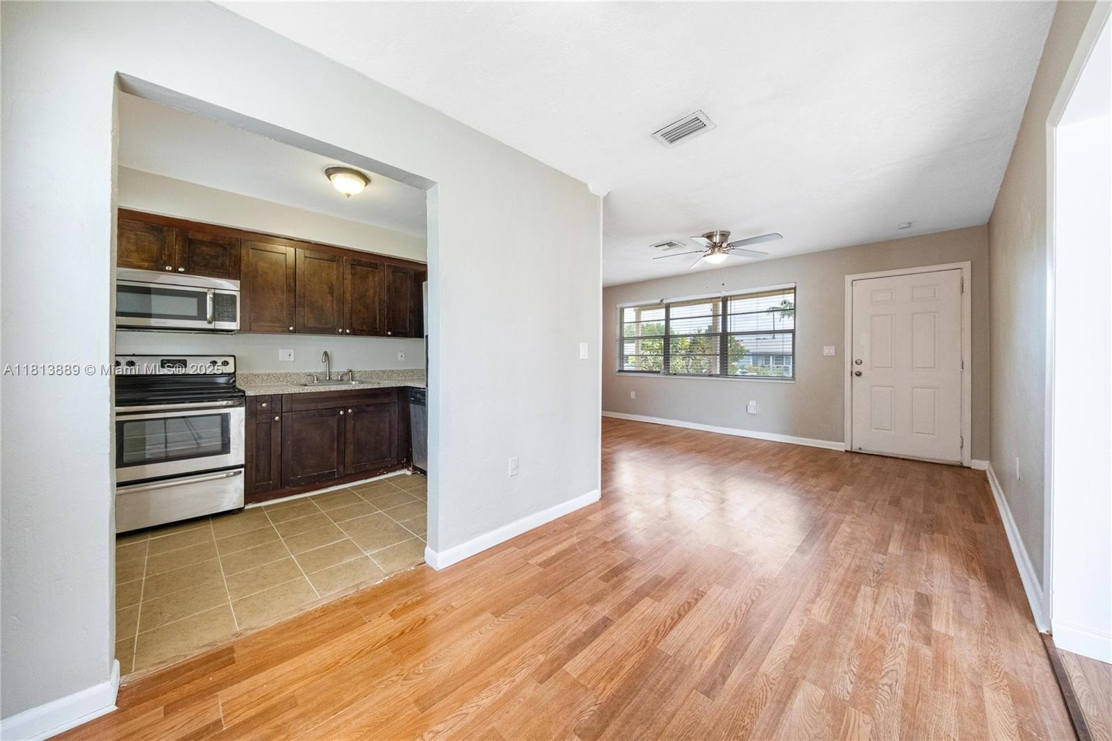 2431 Rodman St, Hollywood, Florida image 12