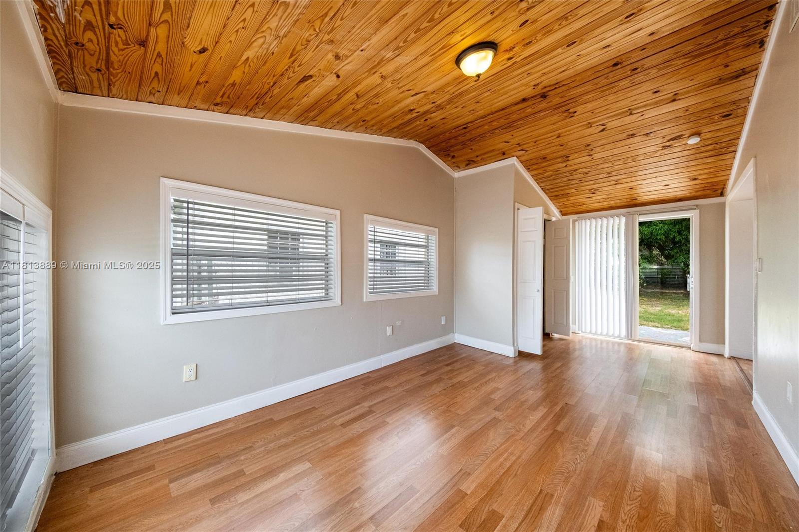 2431 Rodman St, Hollywood, Florida image 22