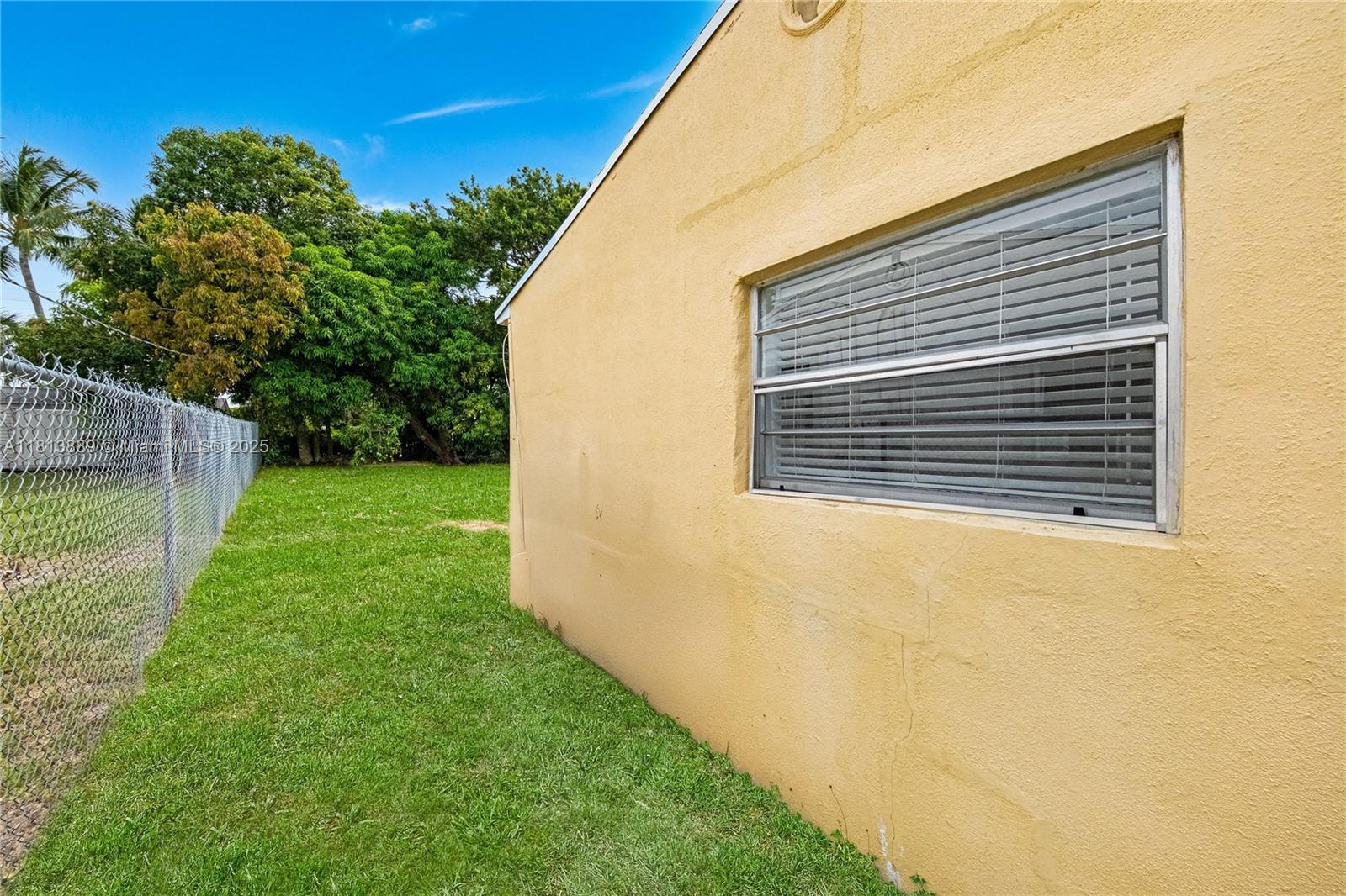 2431 Rodman St, Hollywood, Florida image 25