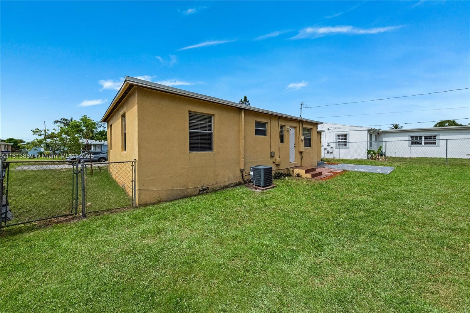 2431 Rodman St, Hollywood, Florida image 32