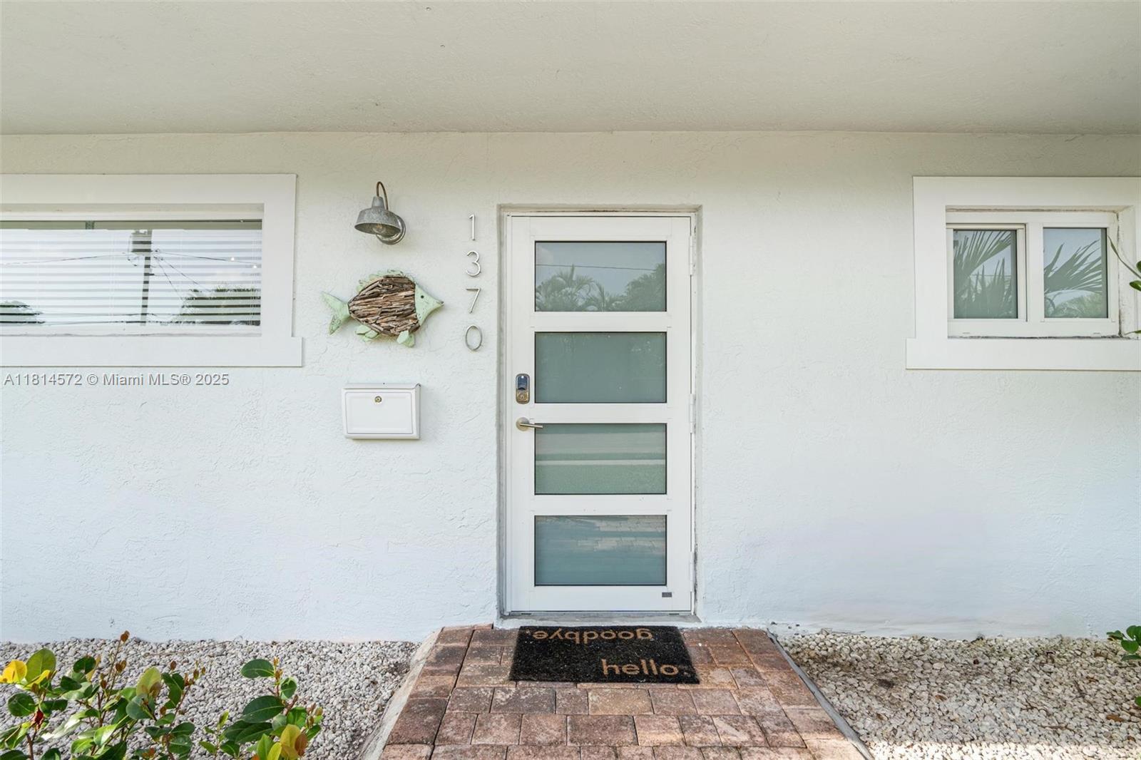 1370 NE 40th Dr, Oakland Park, Florida image 12