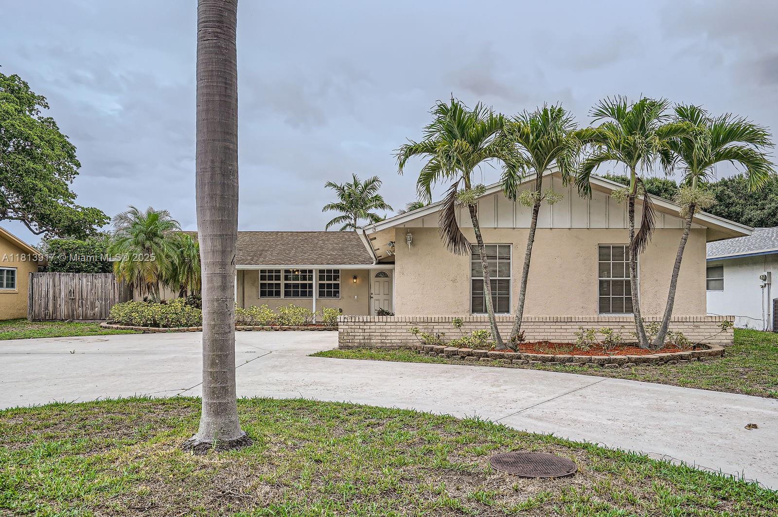 9802 N Military Trl, Palm Beach Gardens, Florida image 1