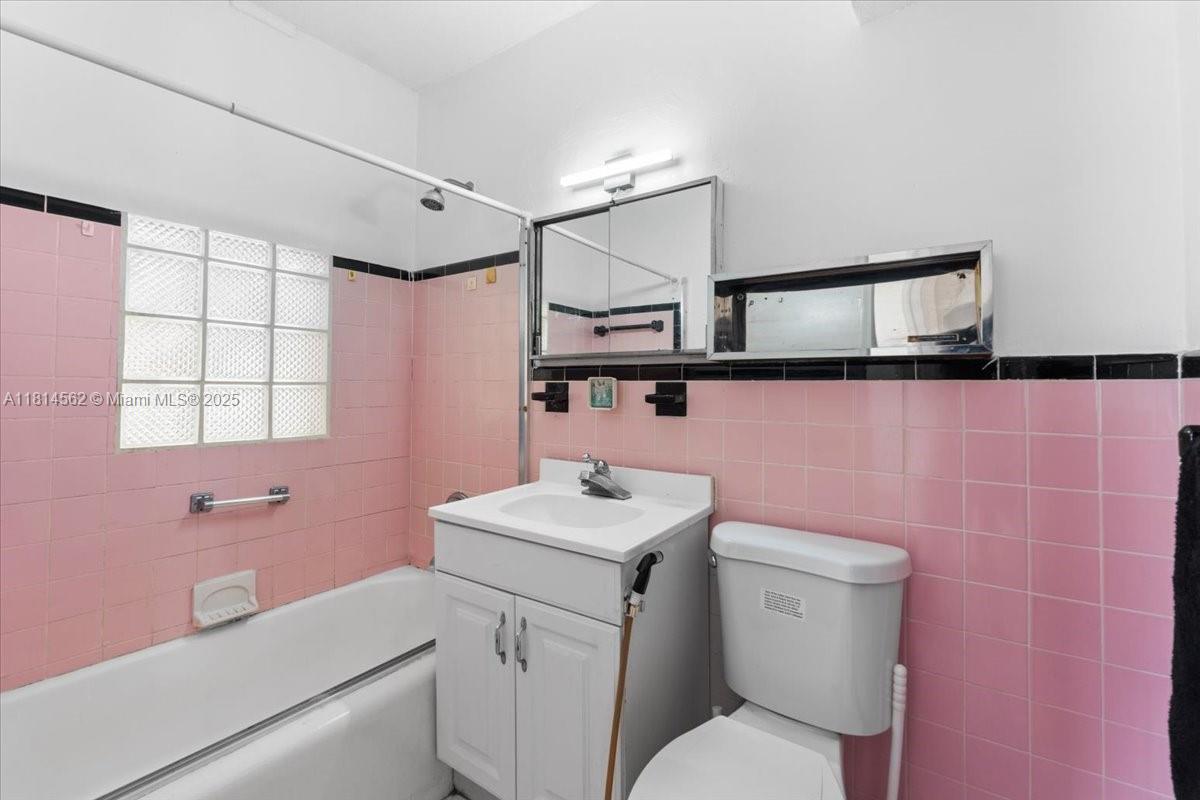 334 W 36th Ter, Hialeah, Florida image 10