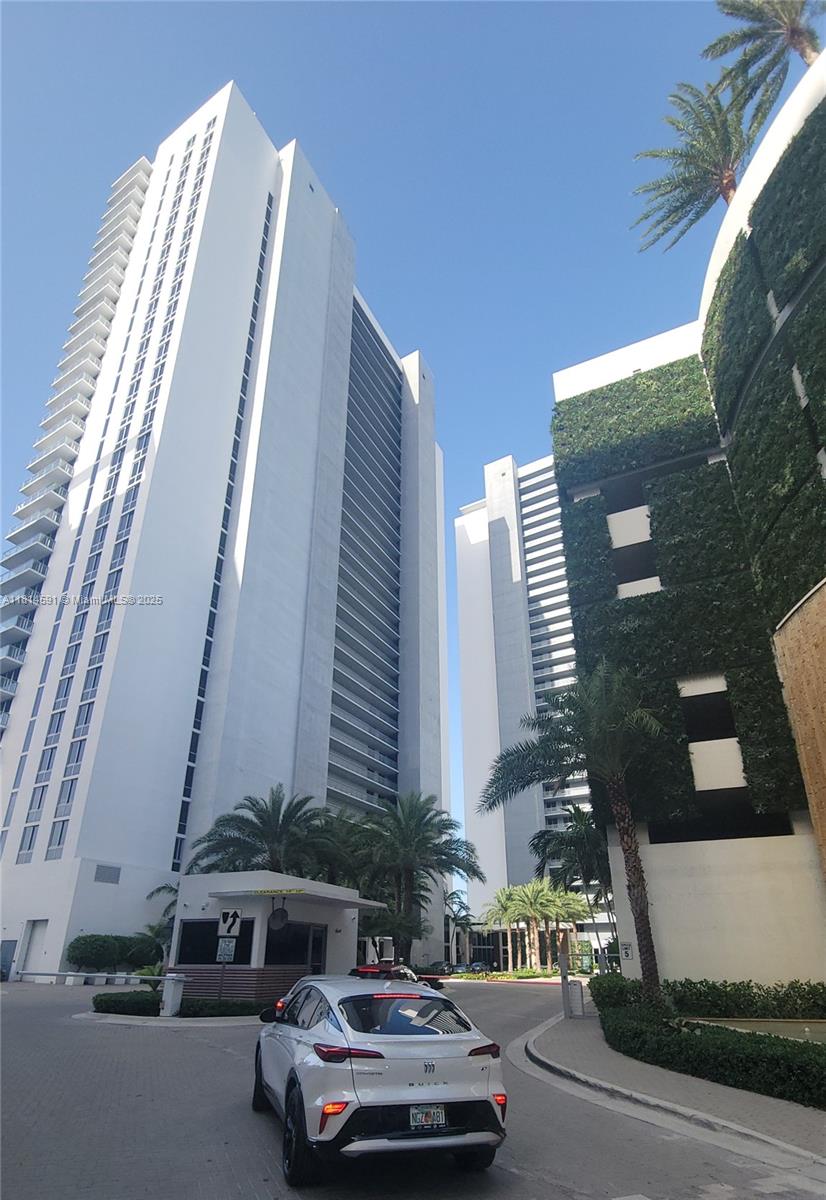 16385 Biscayne Blvd #1905, North Miami Beach, Florida image 3