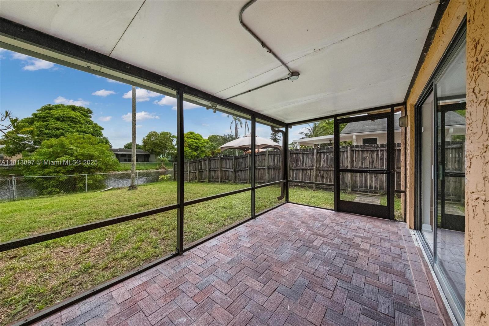 7606 SW 8th Ct, North Lauderdale, Florida image 34
