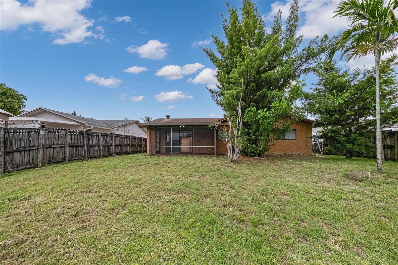 7606 SW 8th Ct, North Lauderdale, Florida image 39