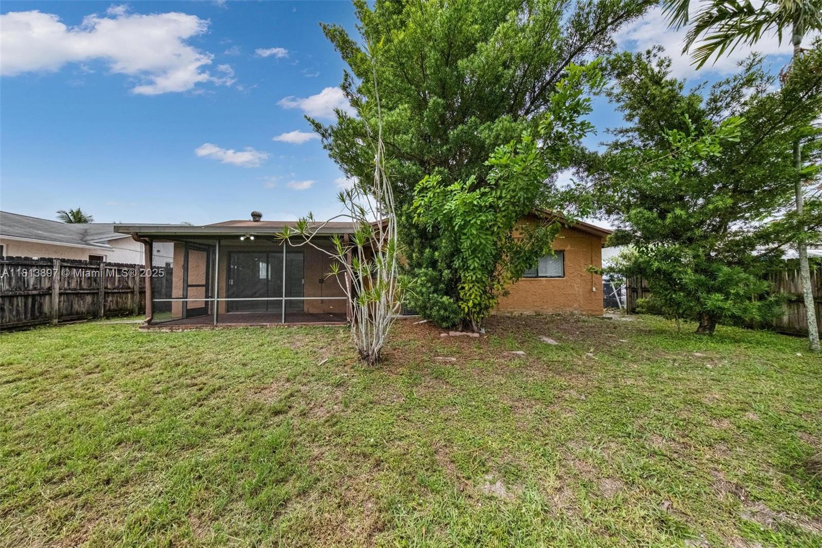 7606 SW 8th Ct, North Lauderdale, Florida image 42