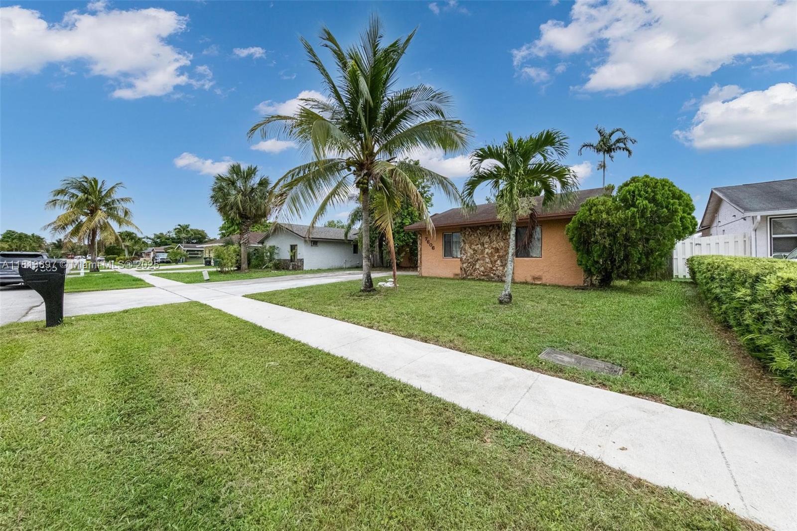 7606 SW 8th Ct, North Lauderdale, Florida image 43