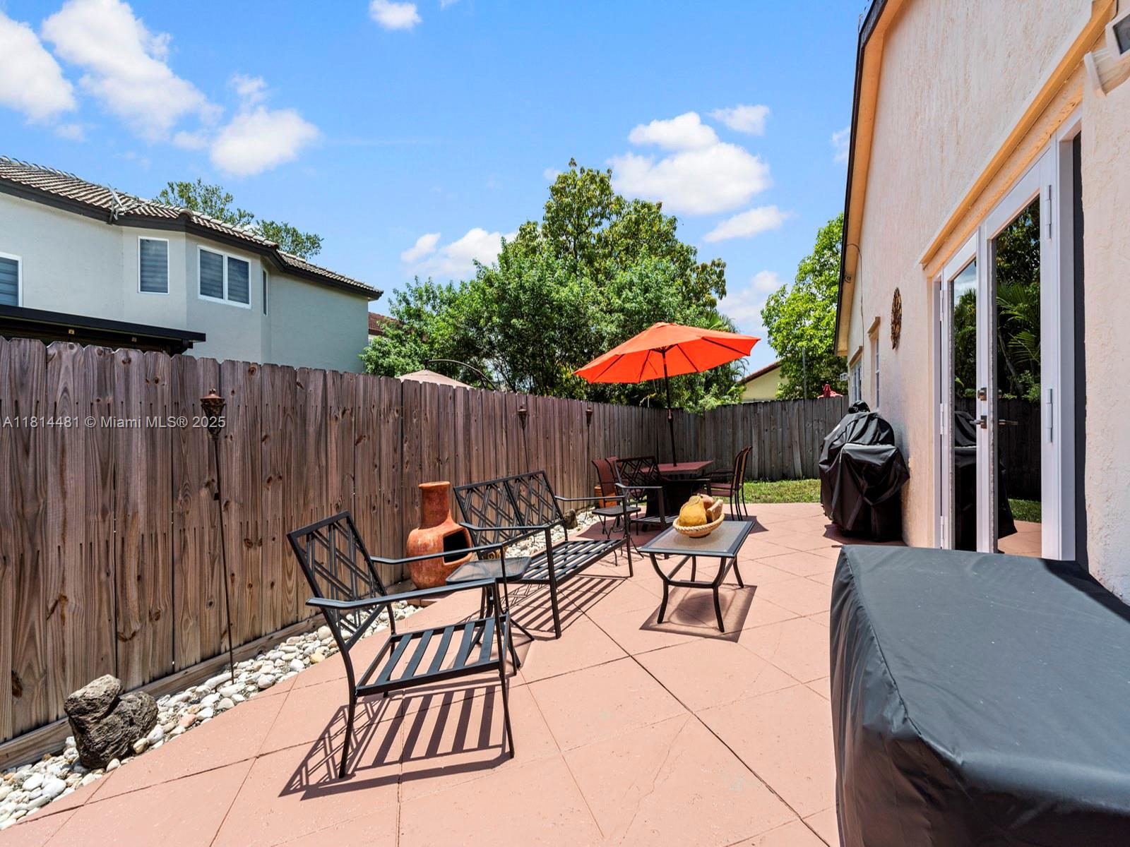 19847 NW 86th Ave, Hialeah, Florida image 24