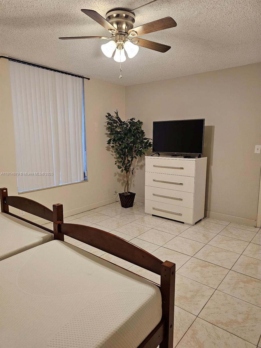 8380 Sands Point Blvd #J110, Tamarac, Florida image 10