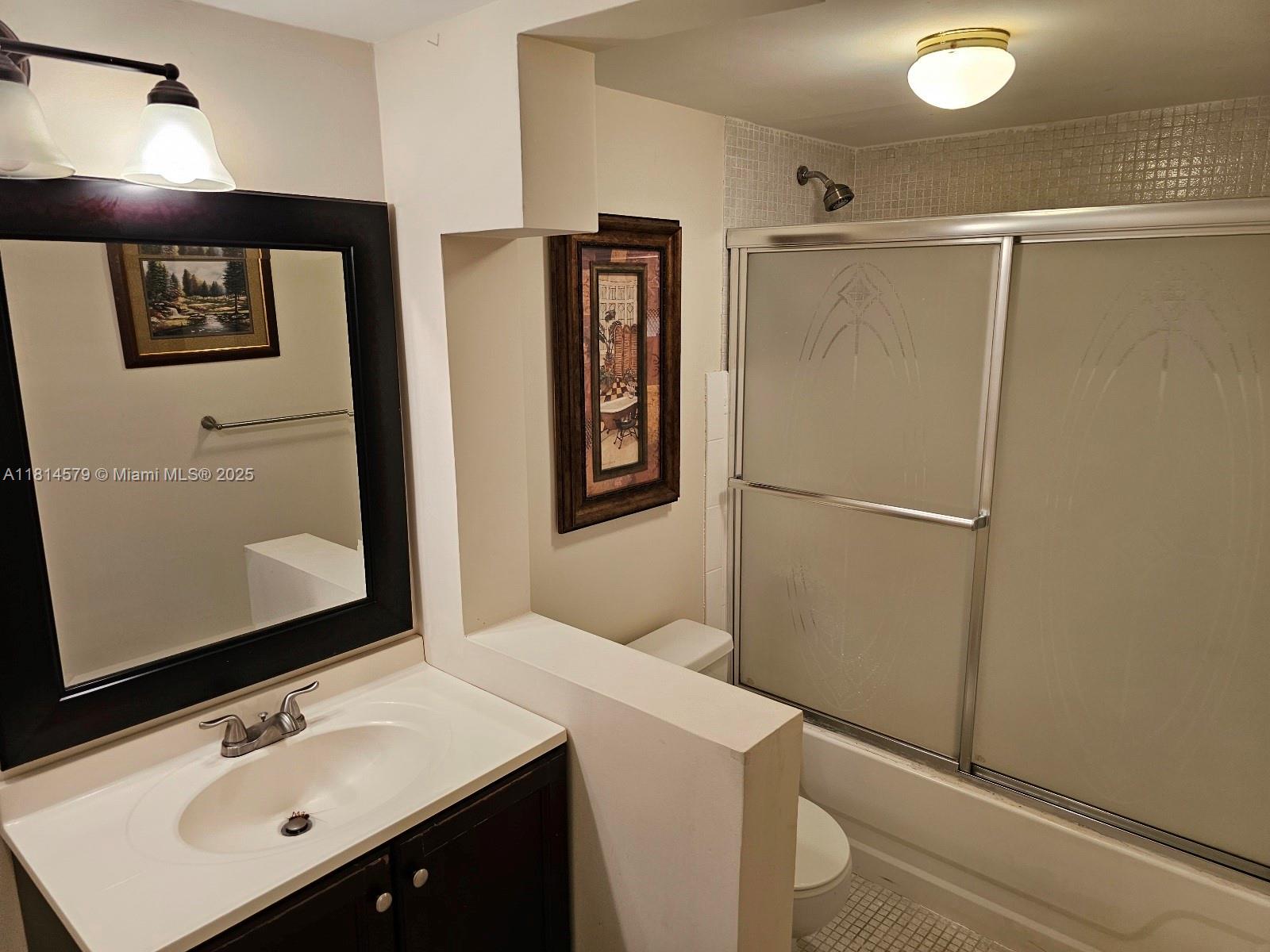 8380 Sands Point Blvd #J110, Tamarac, Florida image 11