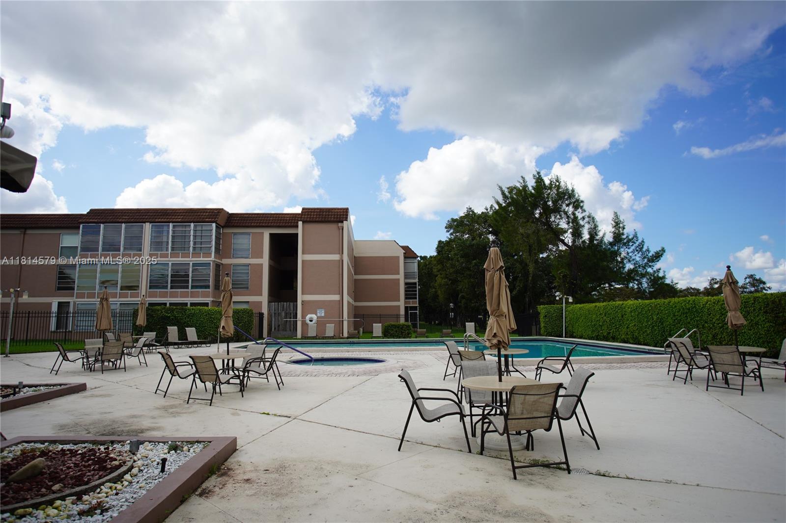 8380 Sands Point Blvd #J110, Tamarac, Florida image 24