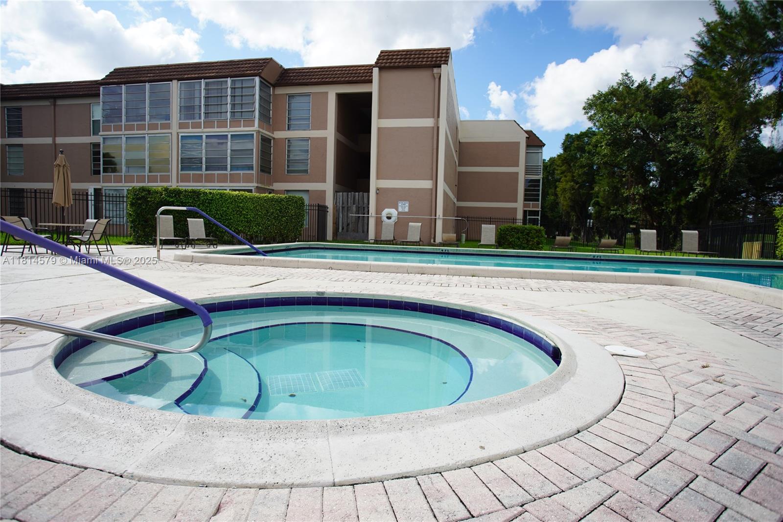 8380 Sands Point Blvd #J110, Tamarac, Florida image 26