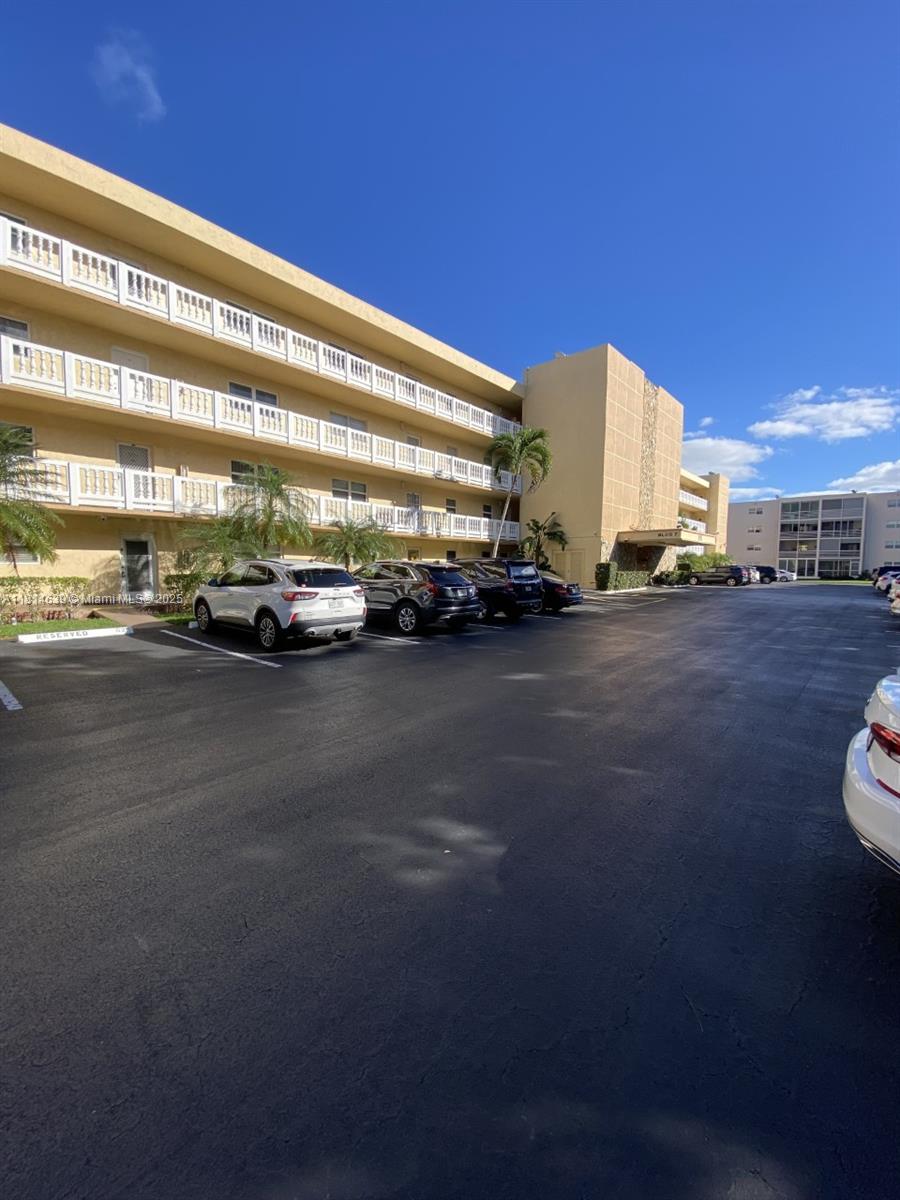 1025 SE 3rd Ave Unit 102, Dania Beach, Florida image 1