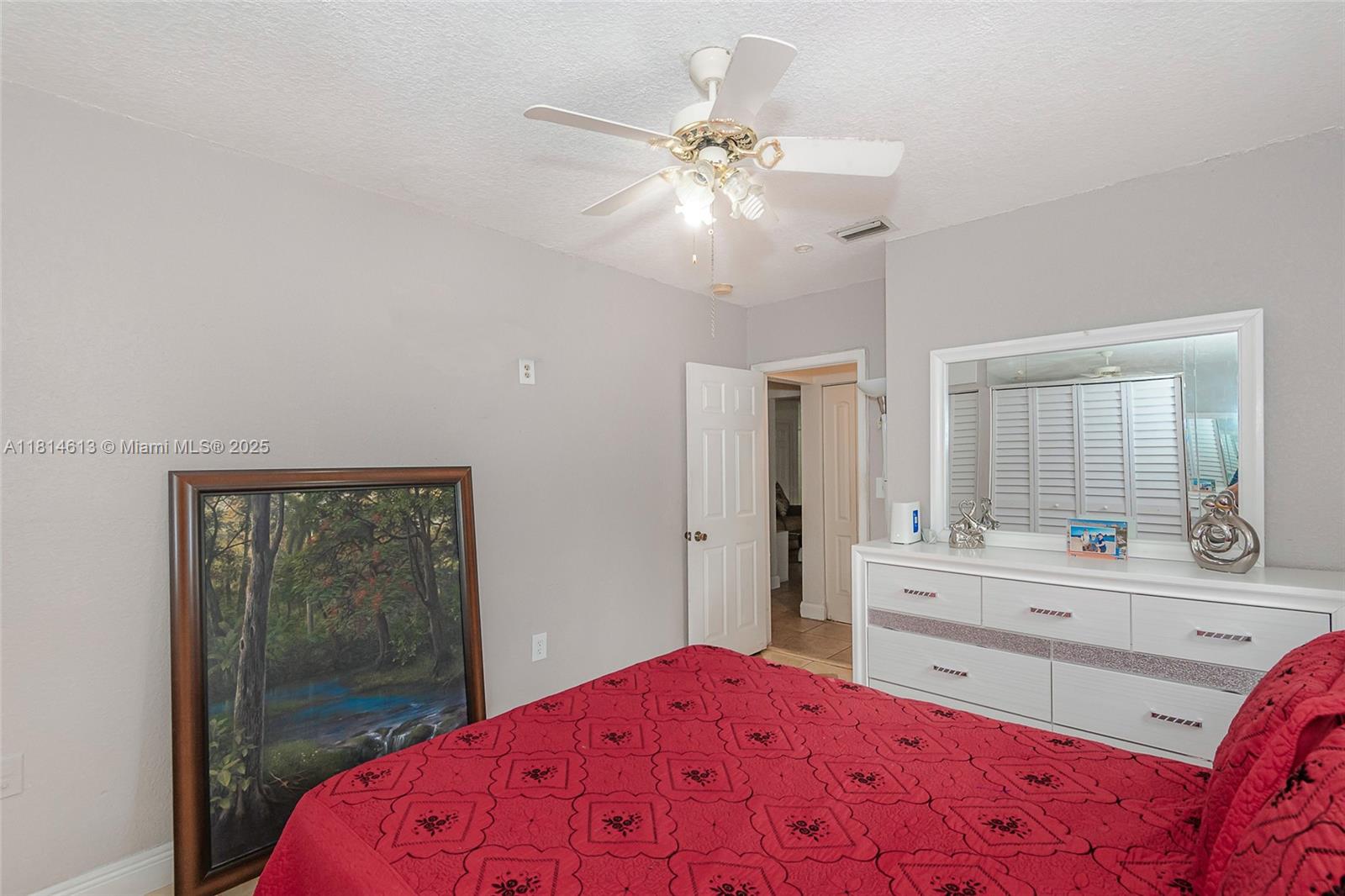 2306 NW 102nd St, Miami, Florida image 14