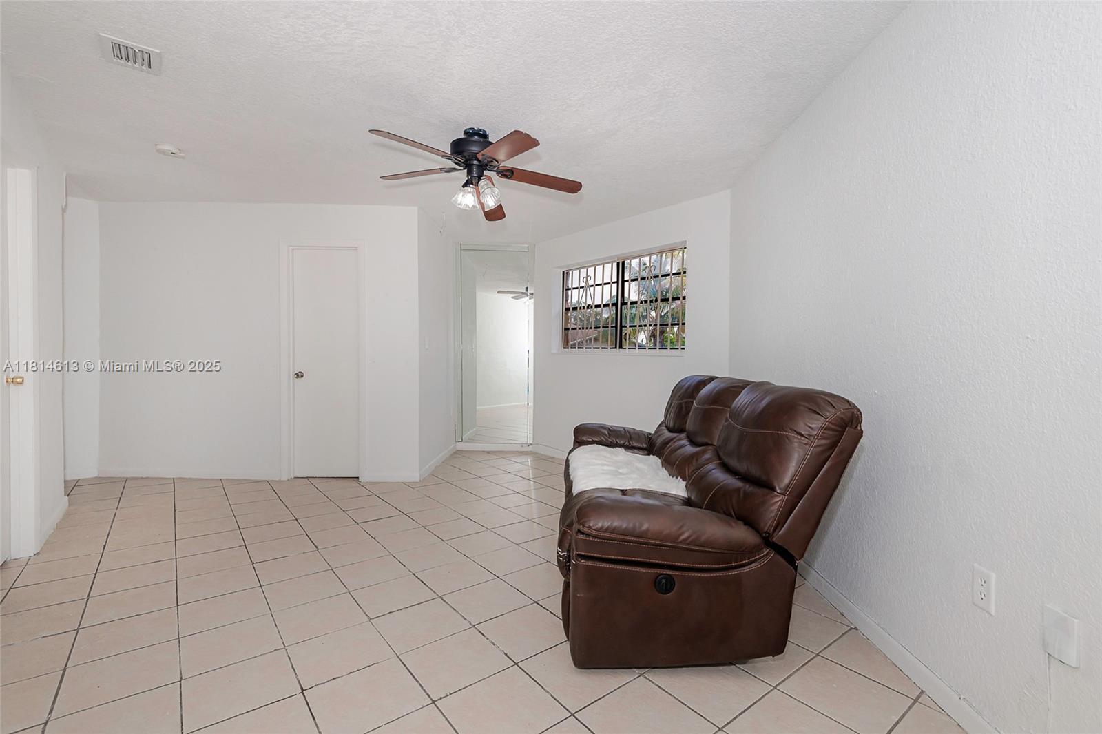 2306 NW 102nd St, Miami, Florida image 19