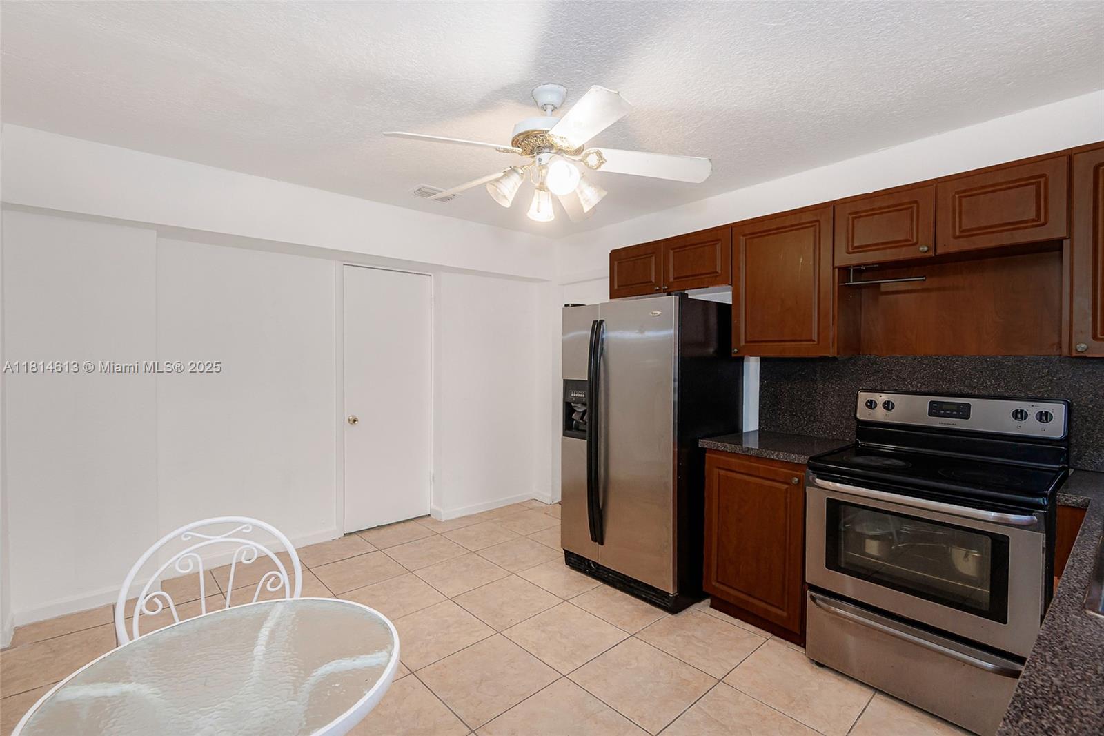 2306 NW 102nd St, Miami, Florida image 24